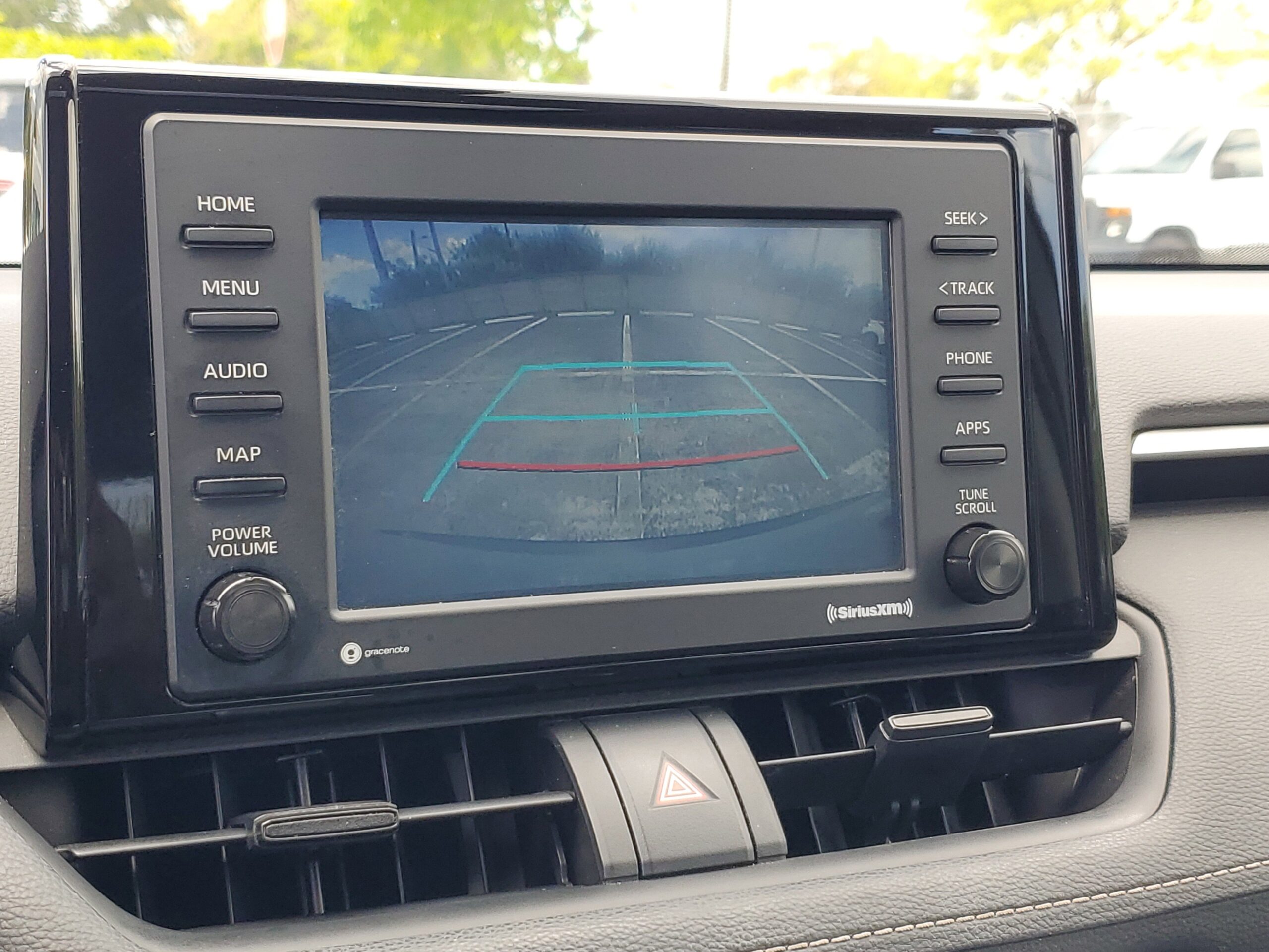 
								2022 Toyota RAV4 XLE – full									