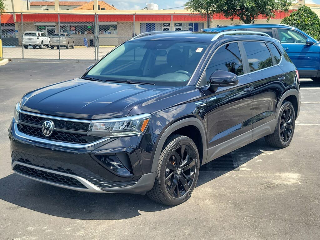 
								2023 Volkswagen Taos SE FWD full									