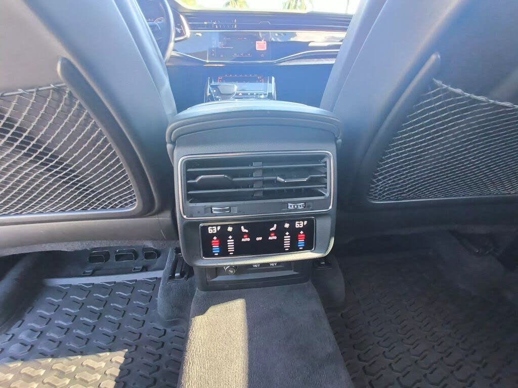 
								2019 Audi Q8 quattro Prestige 55 TFSI full									