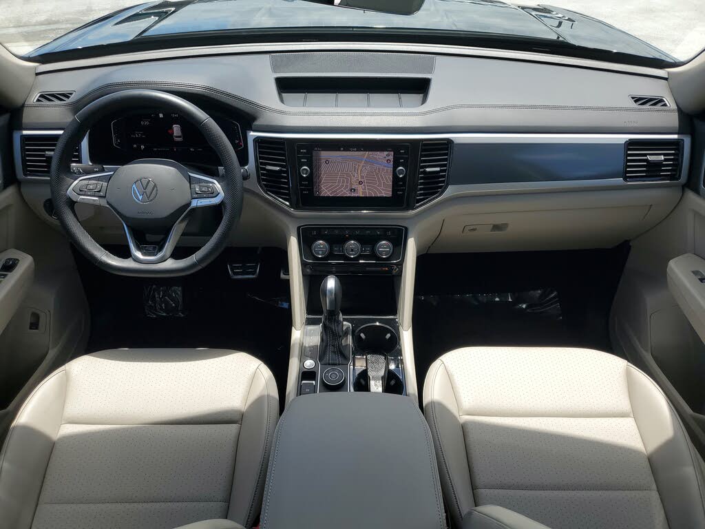 
								2022 Volkswagen Atlas V6 SEL R-Line 4Motion full									