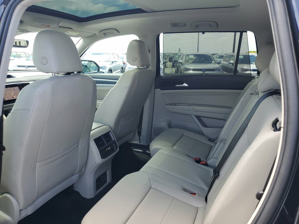 
								2022 Volkswagen Atlas V6 SEL R-Line 4Motion full									
