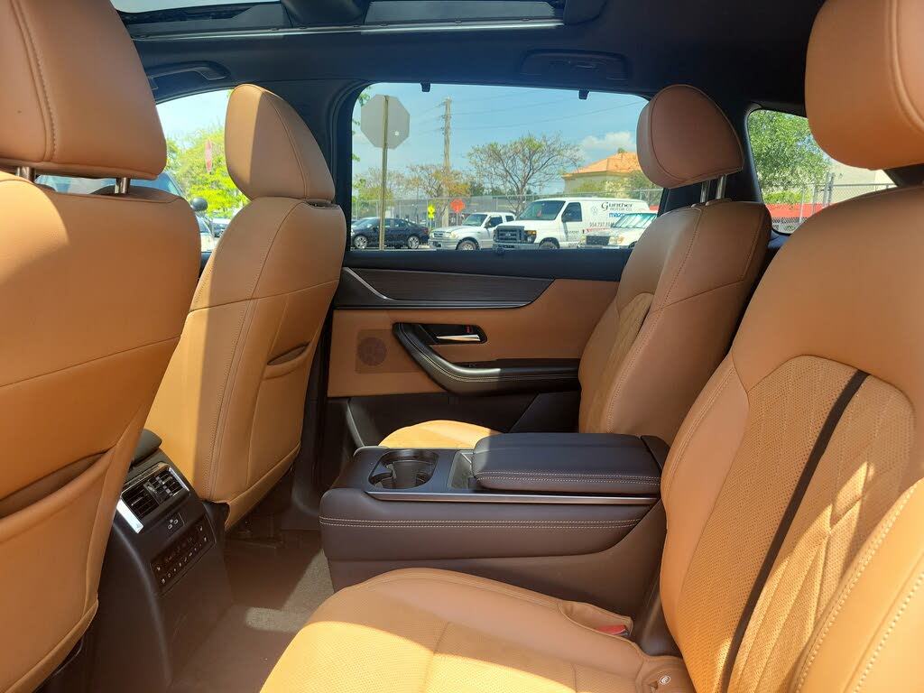
								2024 Mazda CX-90 3.3 Turbo S Premium Plus AWD full									
