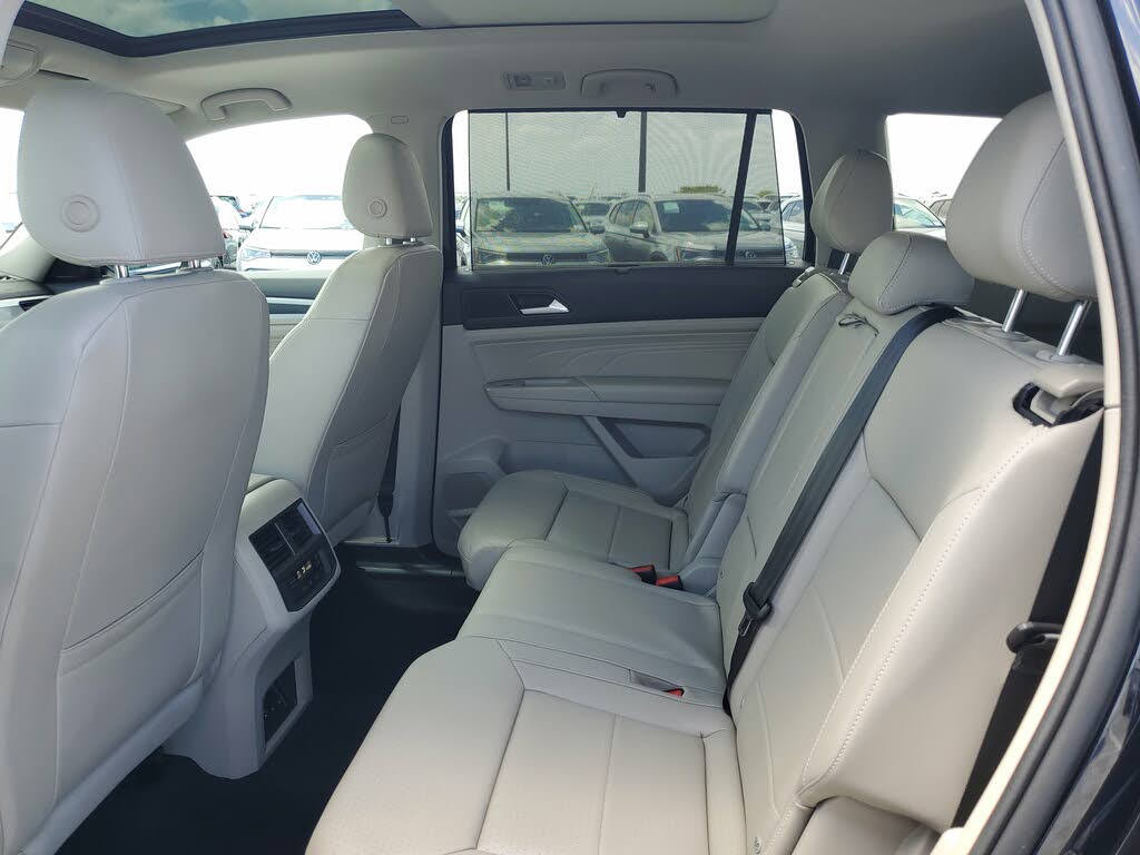 
								2022 Volkswagen Atlas V6 SEL R-Line 4Motion full									