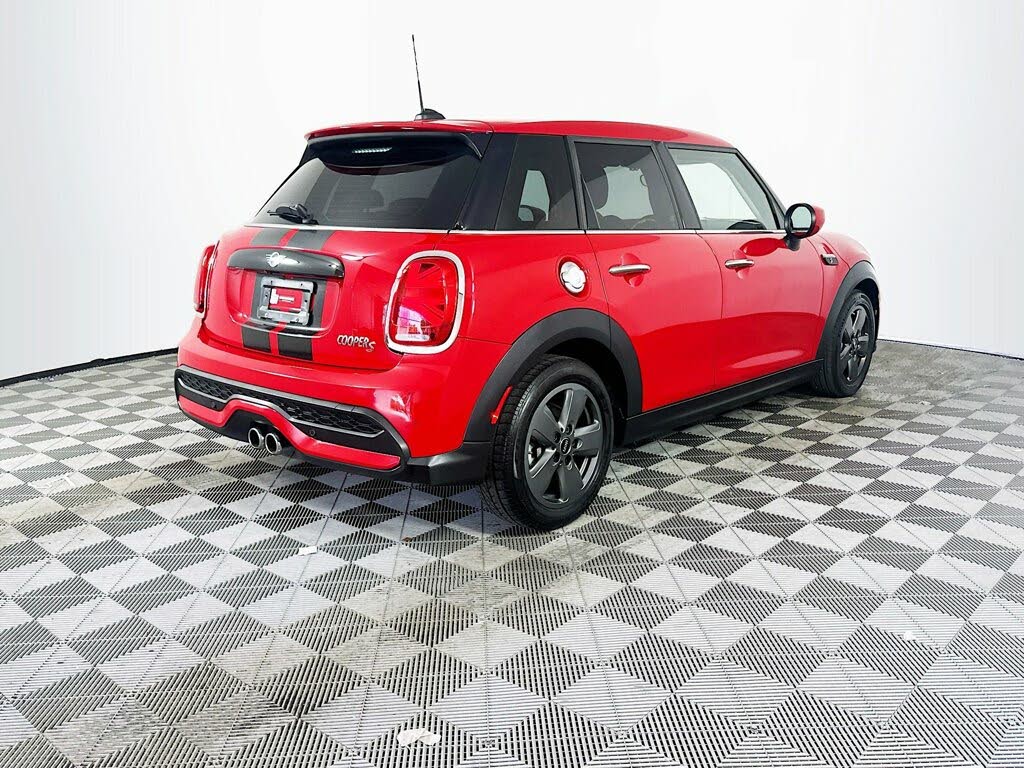 
								2022 MINI Cooper S 4-Door Hatchback FWD full									