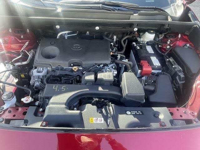
								2024 Toyota RAV4 LE AWD full									