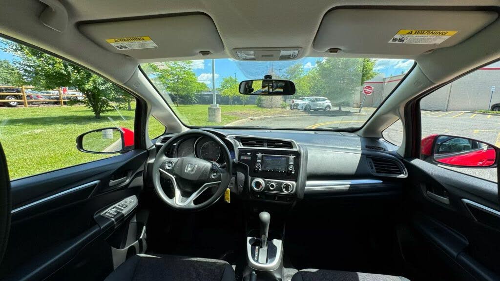 
								2017 Honda Fit LX full									