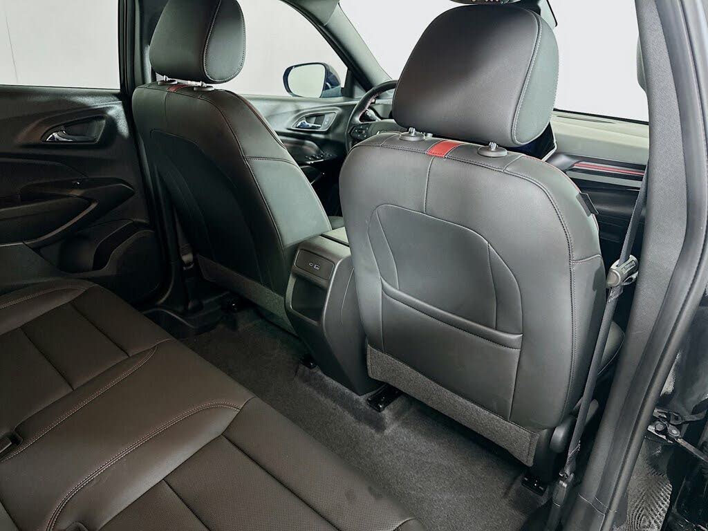 
								2024 Chevrolet Trax RS with 2RS FWD full									