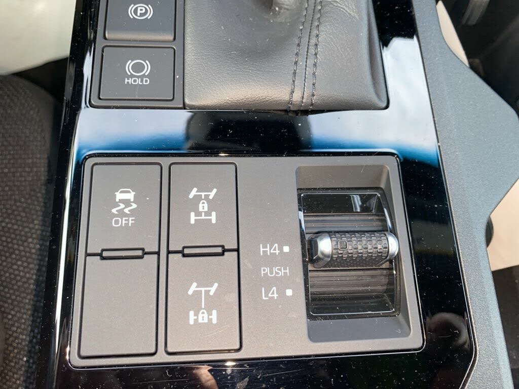 
								2024 Toyota Land Cruiser 1958 4WD full									