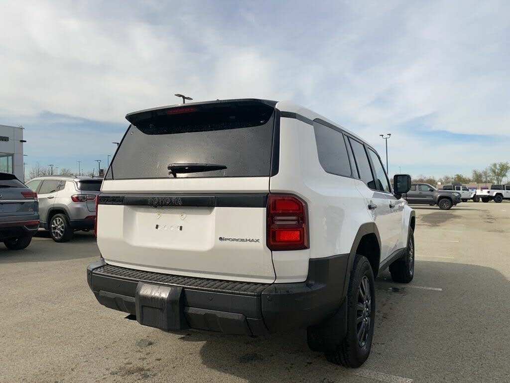 
								2024 Toyota Land Cruiser 1958 4WD full									