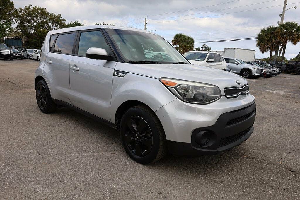 
								2018 Kia Soul Base full									