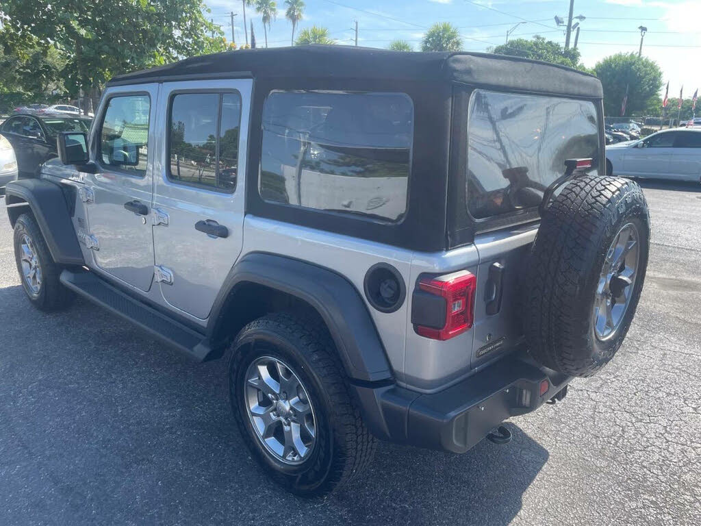 
								2020 Jeep Wrangler Unlimited Freedom 4WD full									
