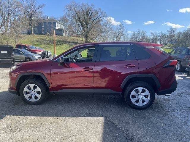 
								2024 Toyota RAV4 LE AWD full									