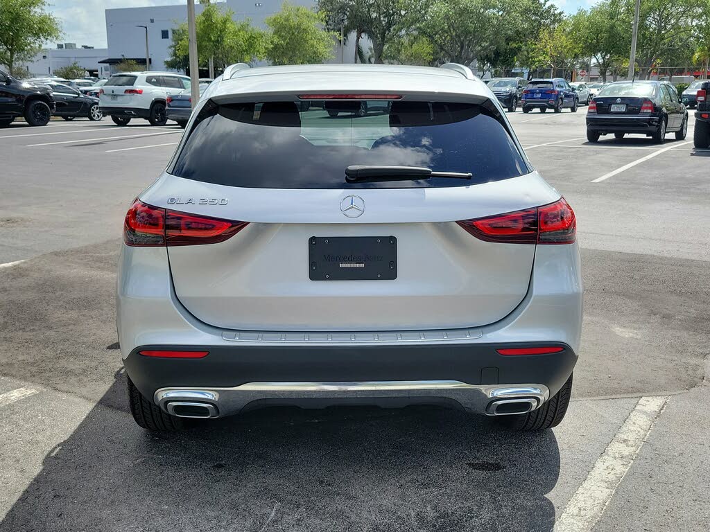 
								2021 Mercedes-Benz GLA full									