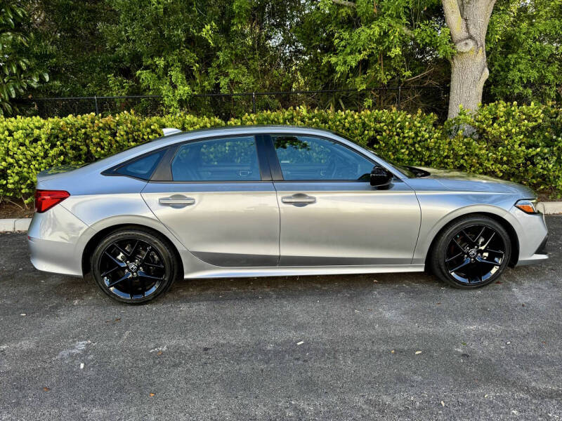 
								2022 Honda Civic Sport full									