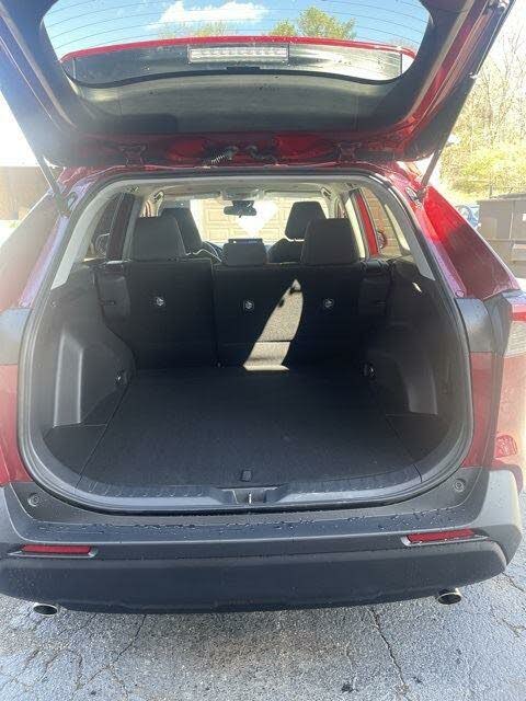
								2024 Toyota RAV4 LE AWD full									