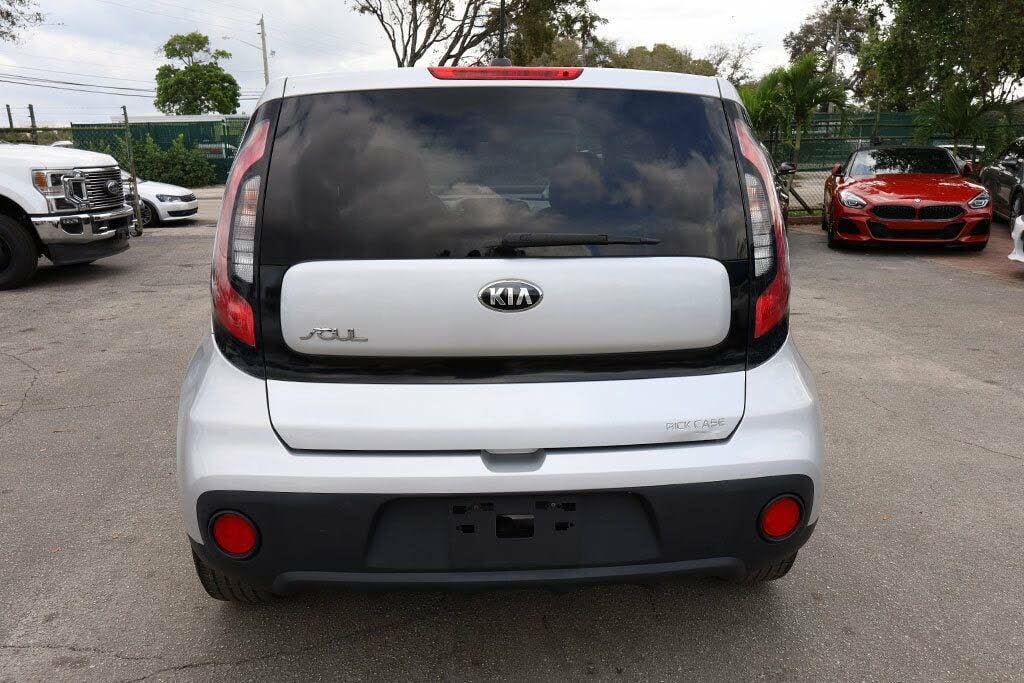 
								2018 Kia Soul Base full									