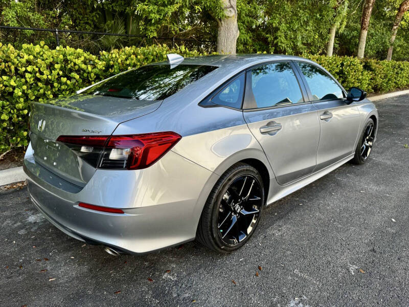 
								2022 Honda Civic Sport full									