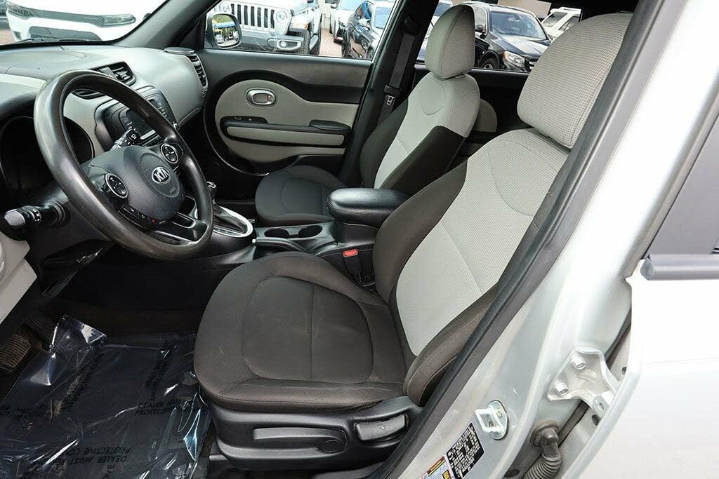 
								2018 Kia Soul Base full									