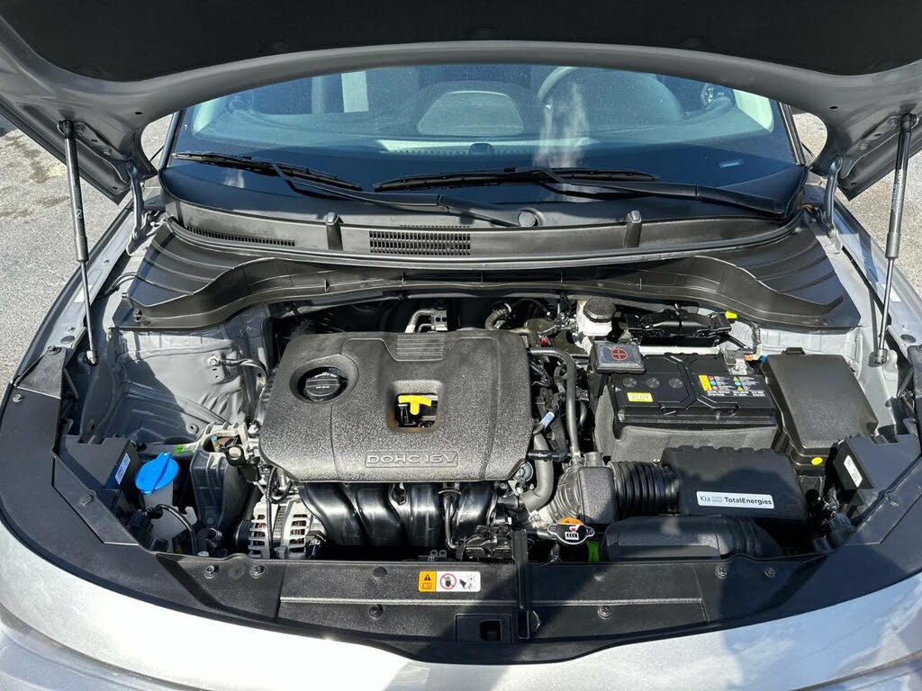 
								2024 Kia Soul LX FWD full									