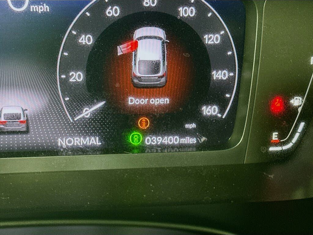 
								2022 Honda Civic Hatchback Sport Touring FWD full									