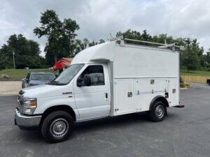 2015 Ford E-Series Chassis E-350 Super Duty 138 Cutaway RWD