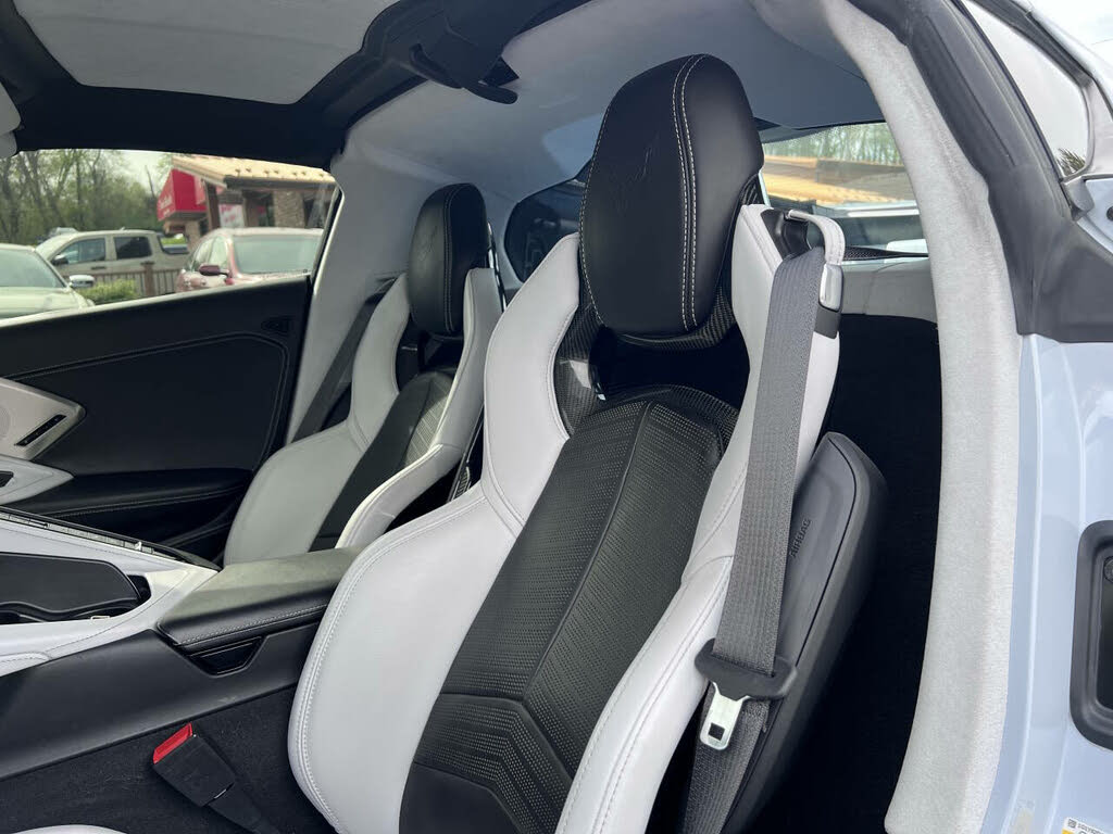 
								2020 Chevrolet Corvette Stingray 3LT Coupe RWD full									