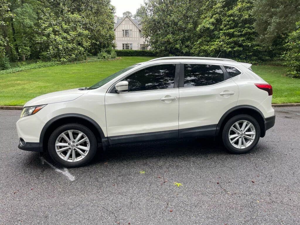 
								2018 Nissan Rogue Sport SV AWD full									