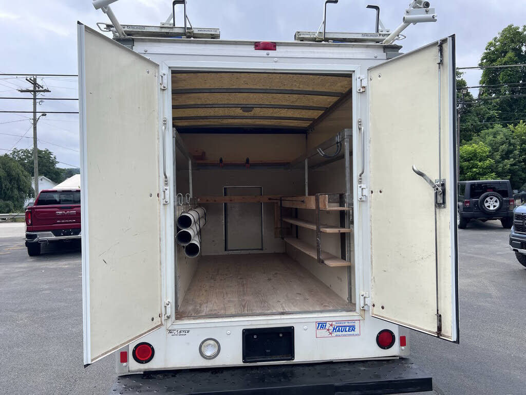 
								2015 Ford E-Series Chassis E-350 Super Duty 138 Cutaway RWD full									