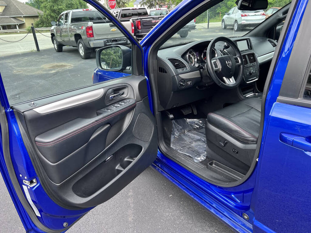
								2019 Dodge Grand Caravan GT FWD full									