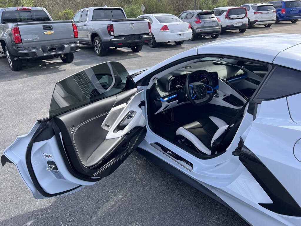 
								2020 Chevrolet Corvette Stingray 3LT Coupe RWD full									