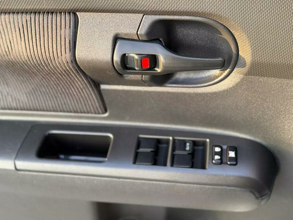 
								2012 Scion xB RS 9.0 full									