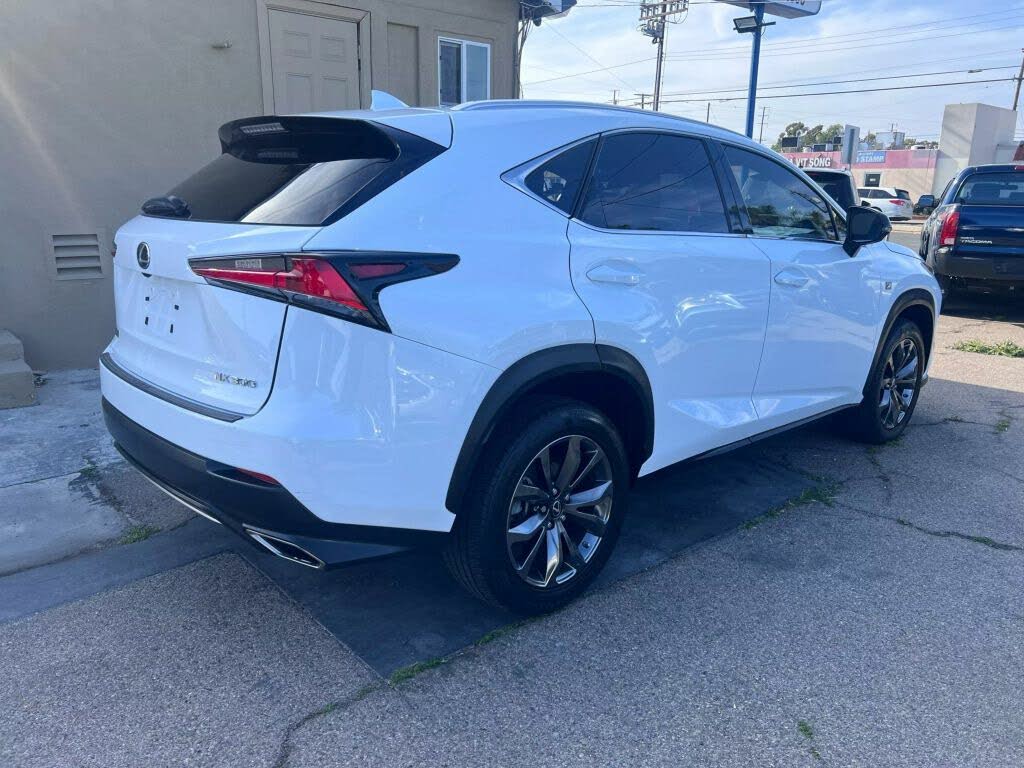 
								2018 Lexus NX 300 F Sport FWD full									