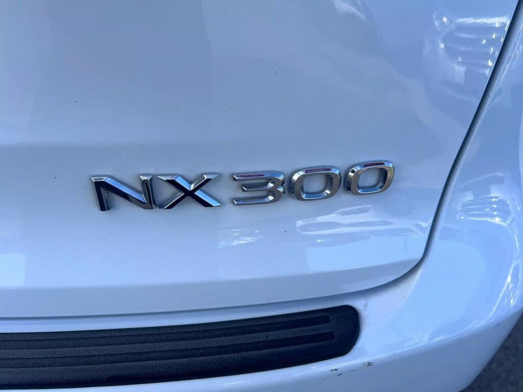 
								2018 Lexus NX 300 F Sport FWD full									