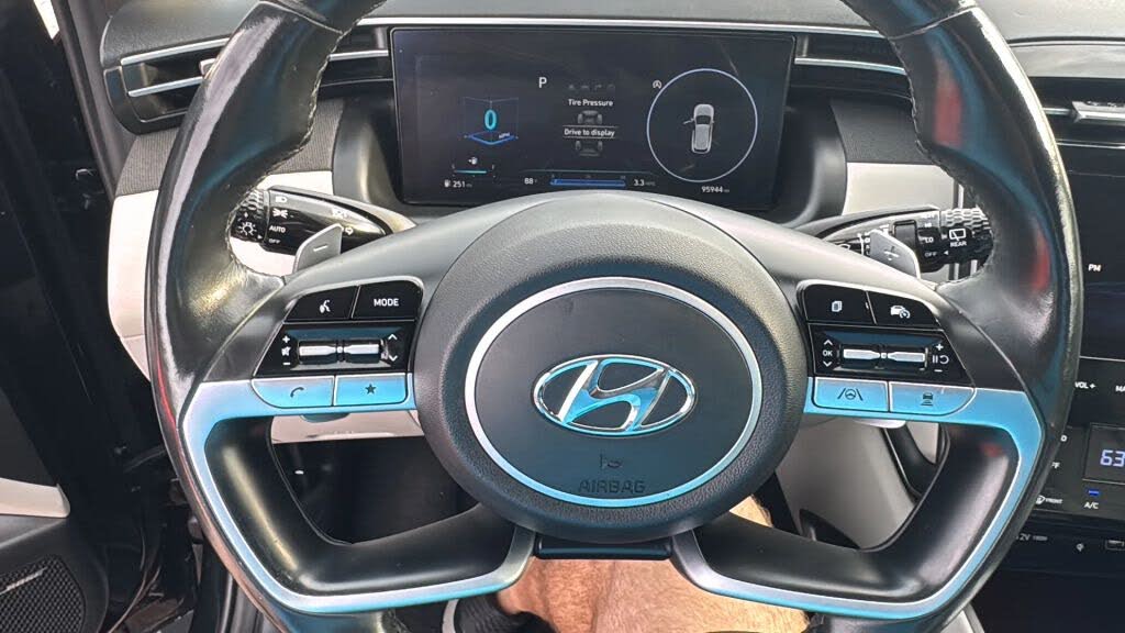 
								2023 Hyundai Tucson Limited AWD full									