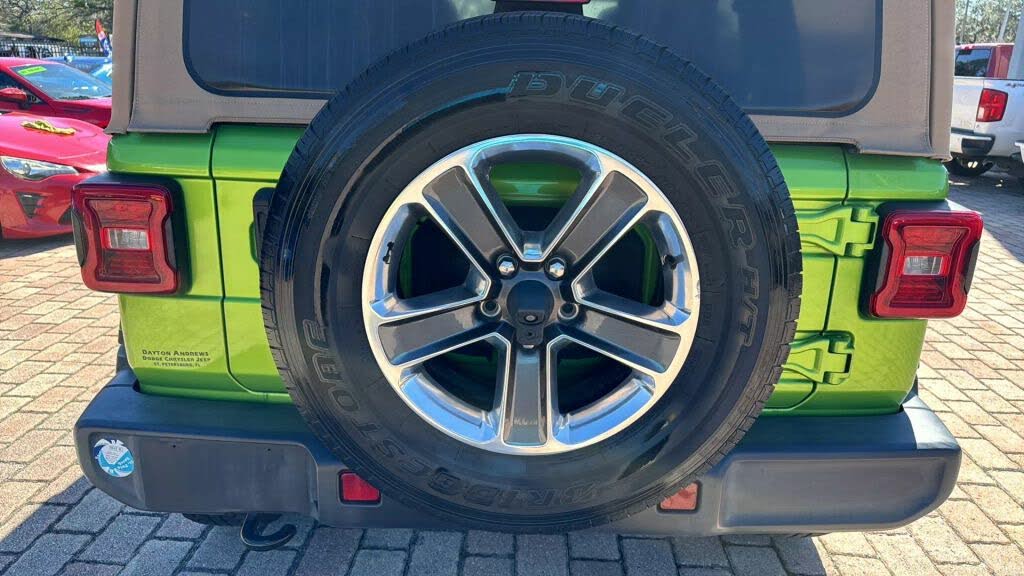 
								2019 Jeep Wrangler Unlimited Sahara 4WD full									