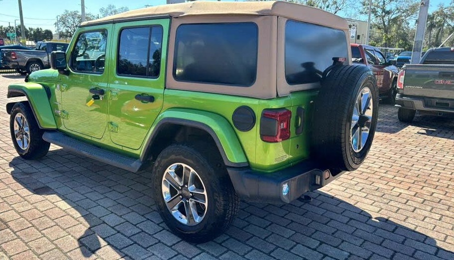 
								2019 Jeep Wrangler Unlimited Sahara 4WD full									