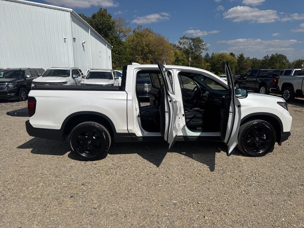 
								2023 Honda Ridgeline Black Edition AWD full									