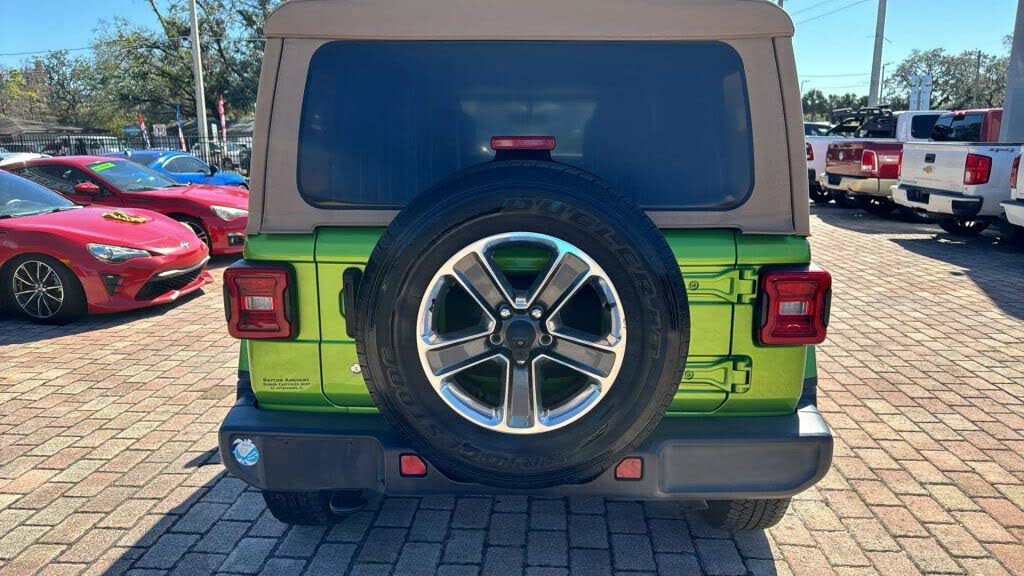 
								2019 Jeep Wrangler Unlimited Sahara 4WD full									