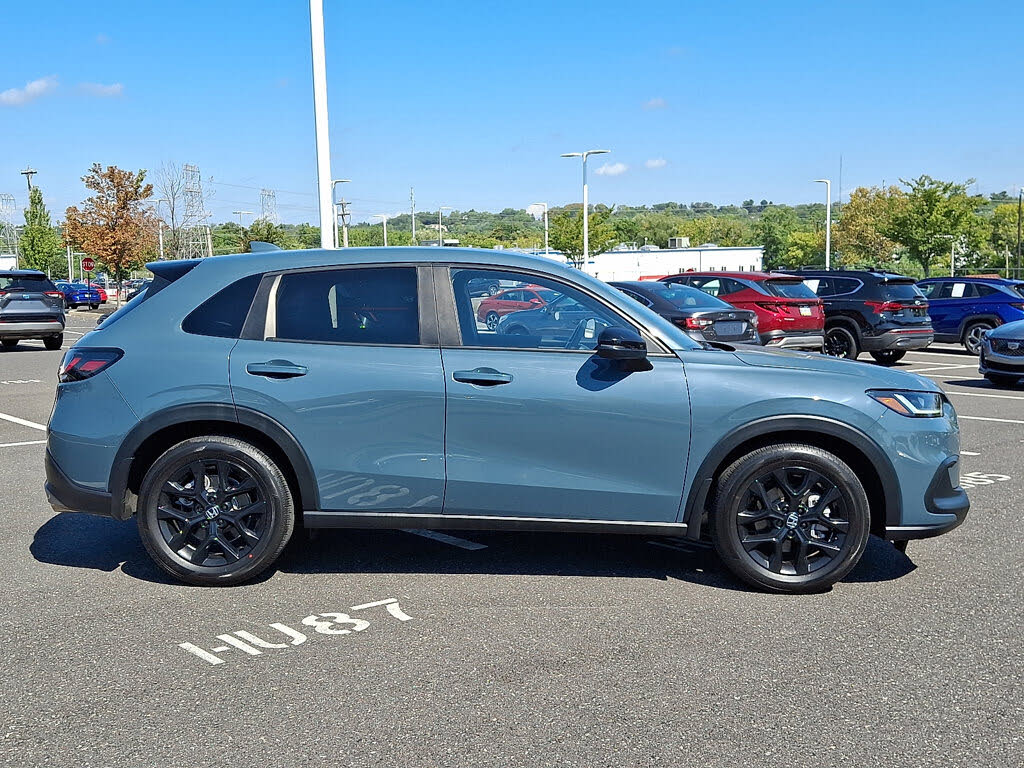 
								2023 Honda HR-V Sport AWD full									