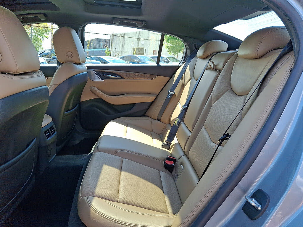 
								2023 Cadillac CT5 Premium Luxury RWD full									